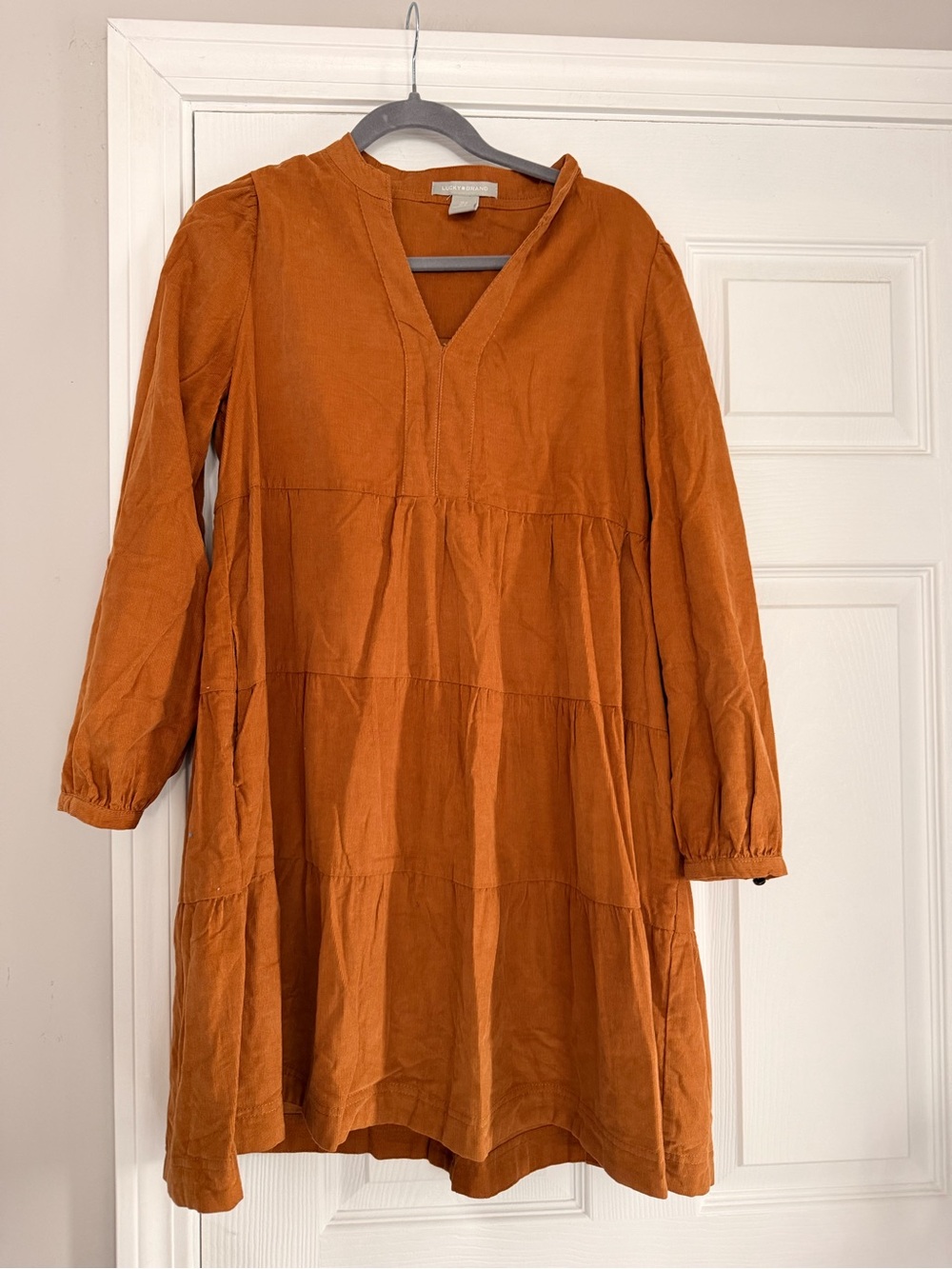 Lucky Brand Rust Orange Tiered V-Neck Midi Dress